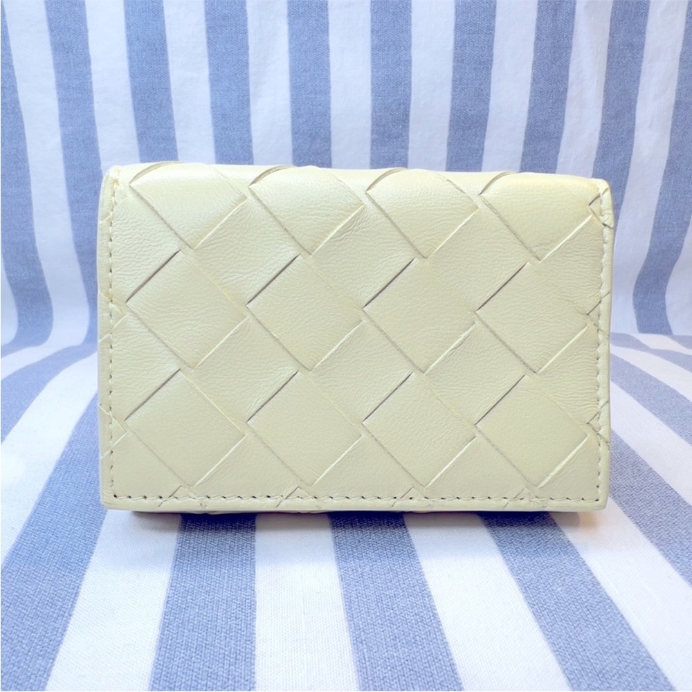 BOTTEGA VENETA Intrecciato Trifold Wallet in Yellow Lambskin Leather
